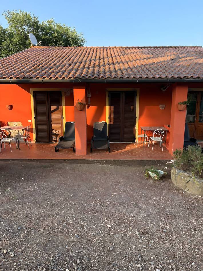 Gîte pour 4 personnes, avec jardin à Suvereto