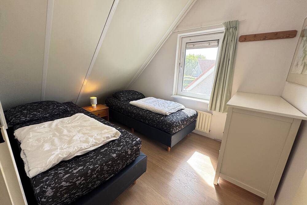 Freistehende 8 Personen Ferien-Villa an Nordsee und Grevelinger Meer in Scharendijke, Zeeuwse Kust