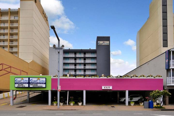 Hotel para 4 personas, con vistas además de terraza y piscina - 1