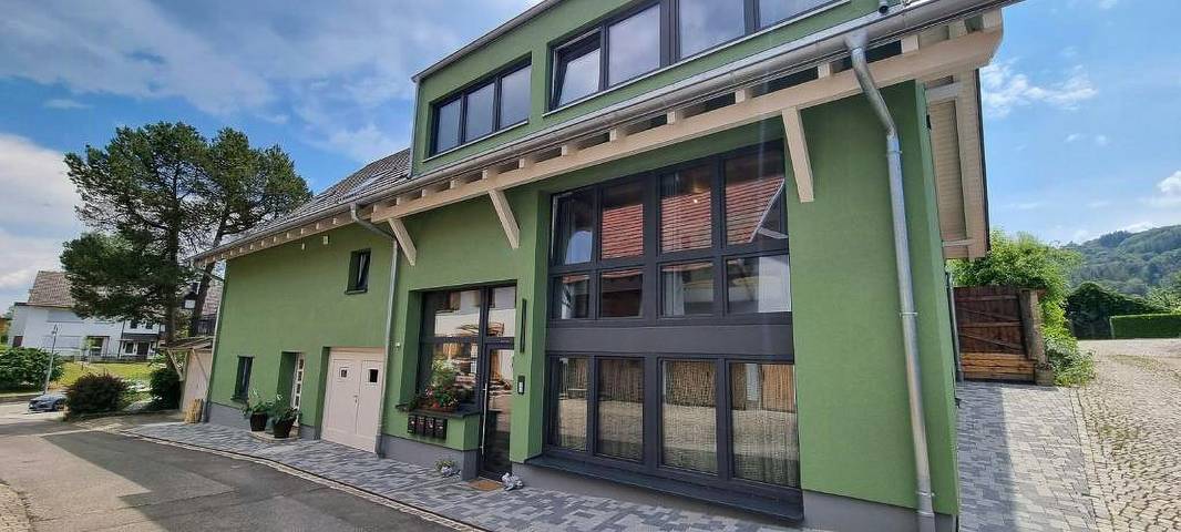 Ganze Wohnung, Saniertes Studio am Ortsrand von Bohlingen in Singen, Hegau