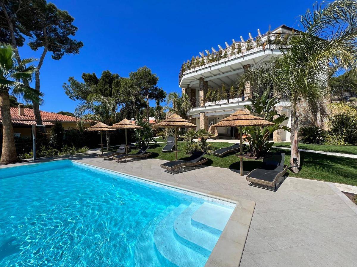 Apartment with Garden View in Porto Pino (Sant'Anna Arresi), Sant'Anna Arresi