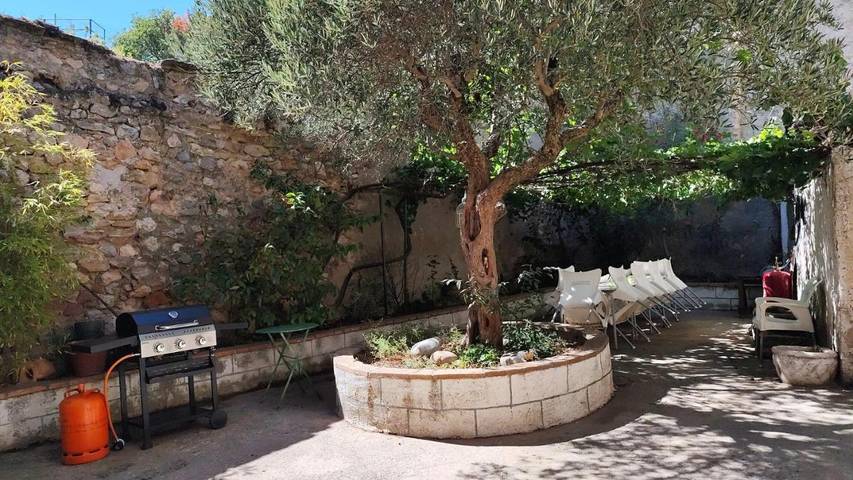 Casa rural con piscina para 23 personas, con Balcón y Terraza además de Jardín y Piscina en Provincia de Huesca - 4