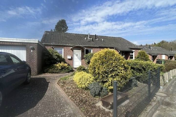 Ferienhaus für 4 Personen, mit Garten, mit Haustier in Hage