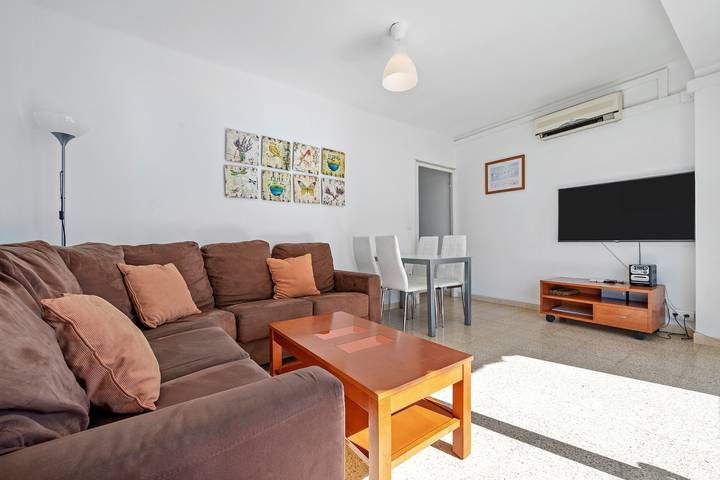 Entire apartment, Apartment 'Vista Mar' with Sea View, Wi-Fi and Air Conditioning in Platja de les Avellanes (Terres de l'Ebre), l'Ampolla