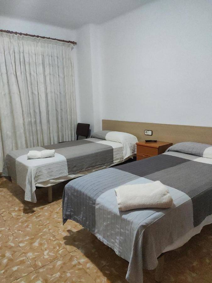 Standard Twin Room with Shared Bathroom in Avinyó, Pla de Bages DO