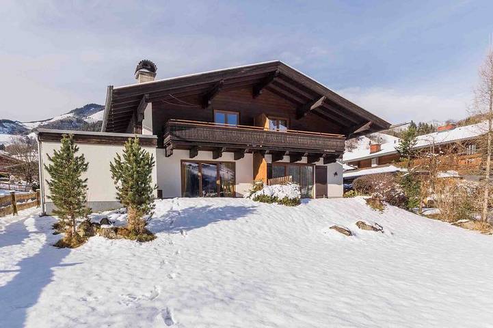 Ferienhaus für 8 Personen, mit Balkon und Garten