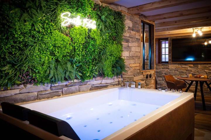 Gîte pour 2 personnes, avec jacuzzi et terrasse à Benfeld