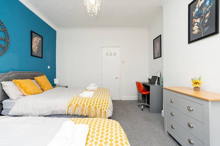 Ganze Wohnung, Spacious 2-Bed Flat Near Southsea Beach in Southsea, Portsmouth