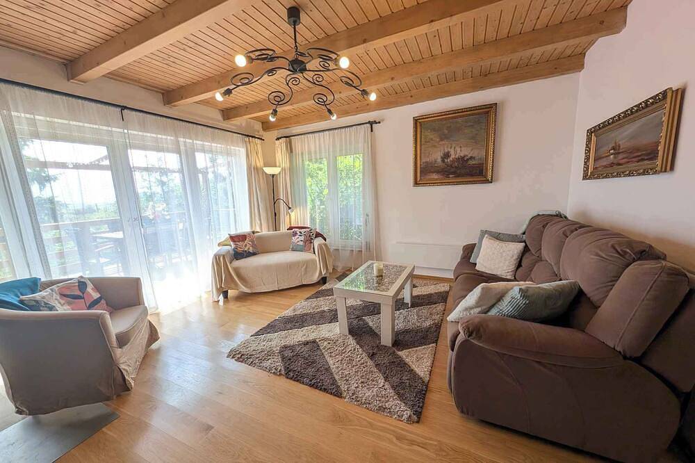 Ferienhaus mit Panorama und Internet in Pákozd, Gárdonyi járás