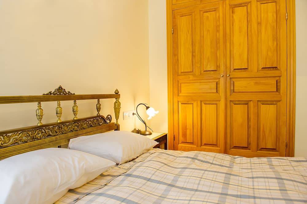 Gemütliches 3 Sterne Gewächshaus, Heizung, eigener Garten, Kaminofen in Cobreros, Zamora Provinz