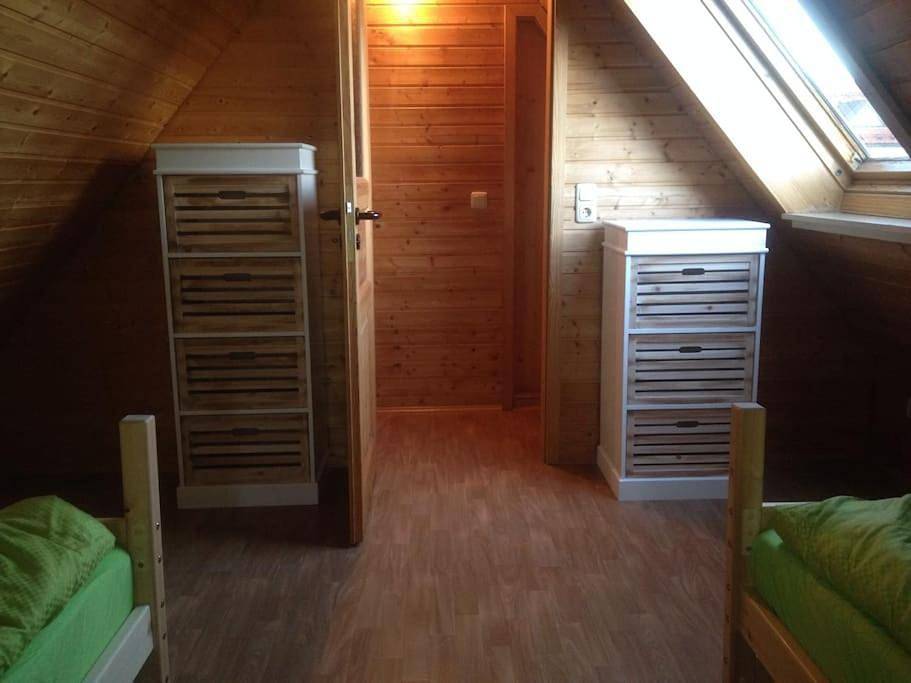 Ganze Wohnung, Alpen-Hostel Apartment Südgrat mit Motorradvermietung in Memmingen, Bayerisch Schwaben