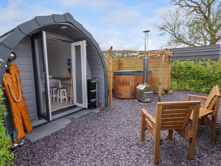 Hütte für 2 Personen, mit Garten und Sauna