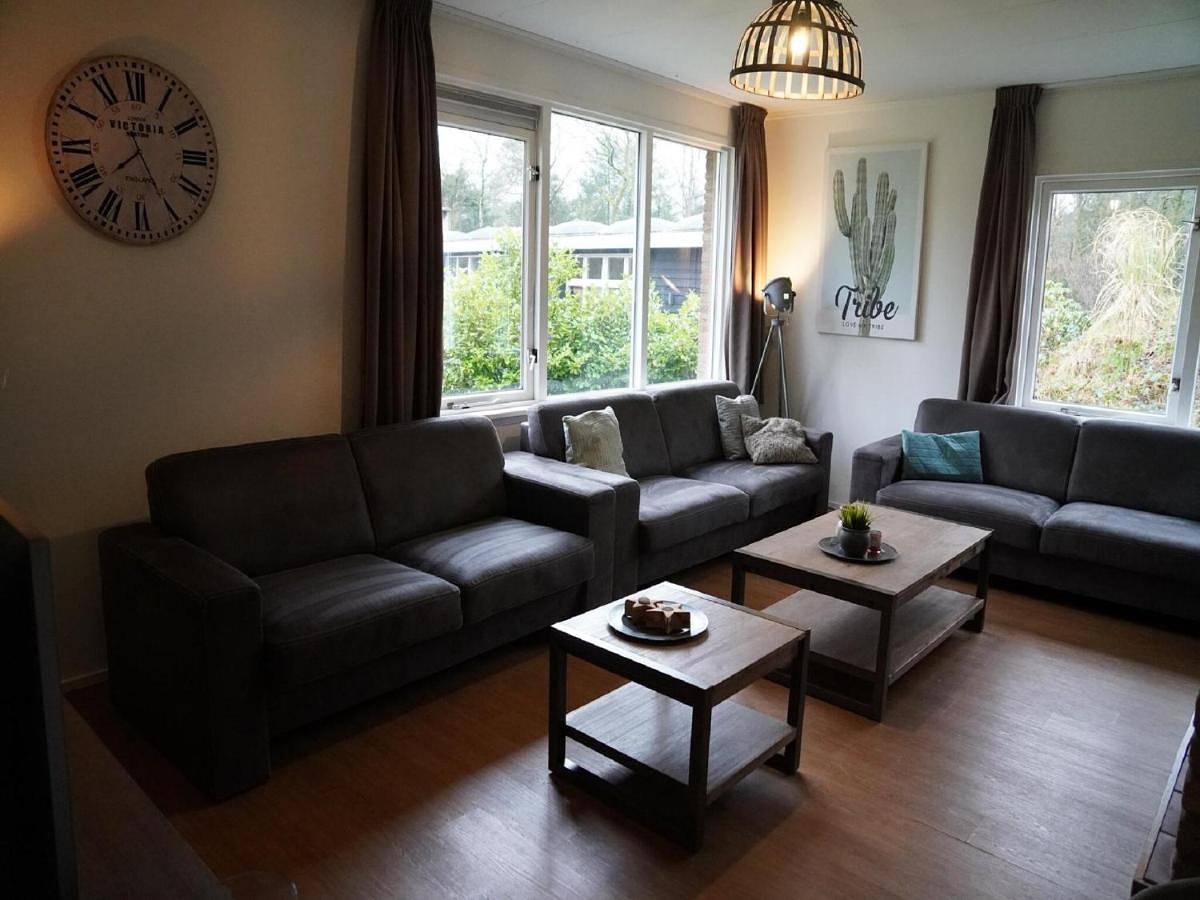 Wellness Home w Hot Tub, cleaning included in Veluwe