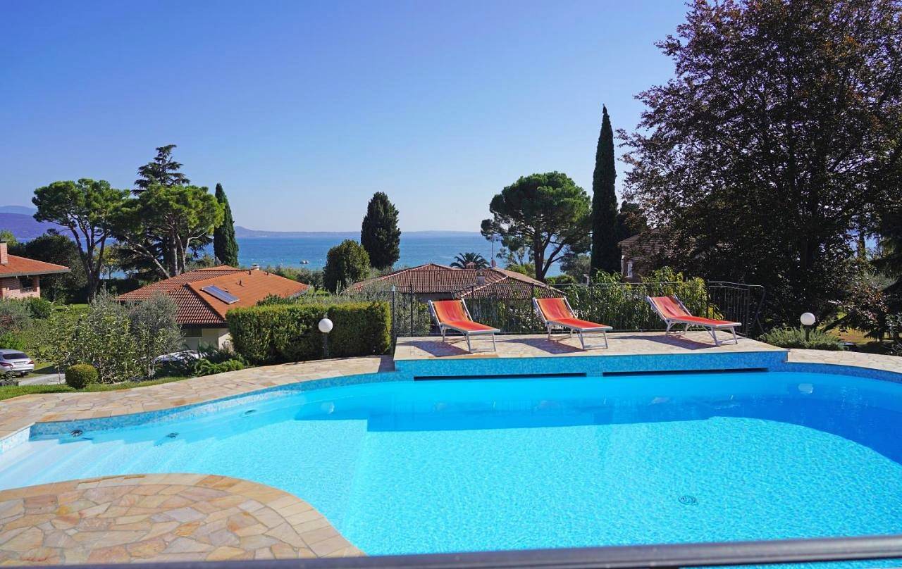 Villa Sul Garda in San Felice del Benaco, Prealpi Gardesane