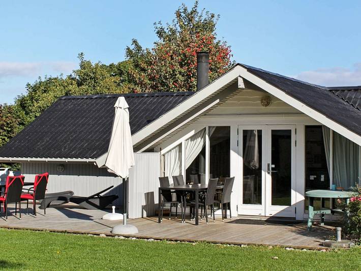Ferienhaus für 8 Personen, mit Terrasse und Garten sowie Sauna in Mommark