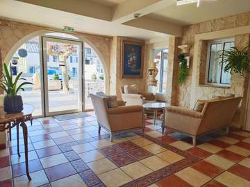 Hôtel pour 3 personnes, avec balcon à Nogaro