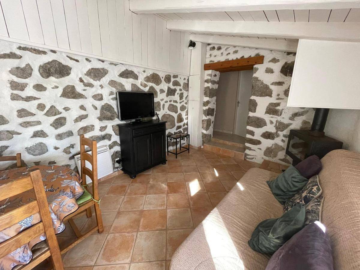 Two-Bedroom House in Saint-Péray, Région de Tournon-sur-Rhône