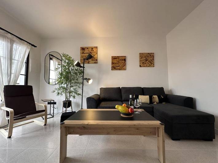 Casa de vacaciones para 4 personas, con vistas además de jardín y piscina - 1