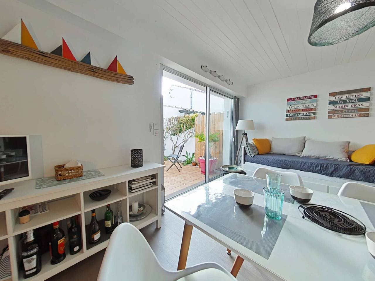 Ganze Wohnung, Studio renoviert, Nähe Strand, Terrasse, max. 4 Personen, Parkplatz, 3-Sterne, Noirmoutier-en-l'Île in L'Herbaudière, Noirmoutier-en-l'Île