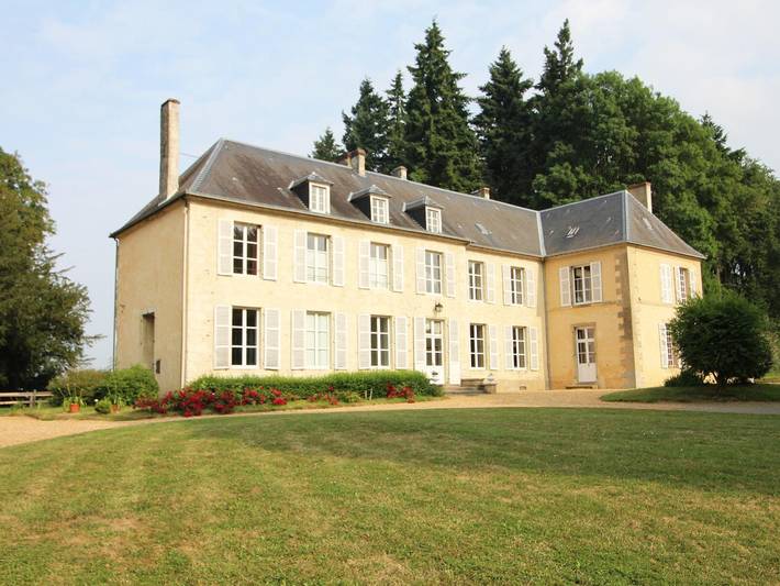 Gîte pour 14 personnes, avec terrasse et jardin