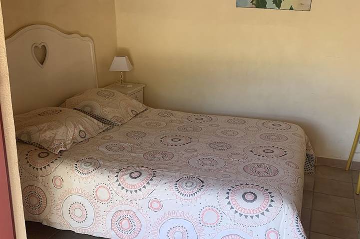 Location de vacances pour 4 personnes, avec piscine et jardin ainsi que jacuzzi et balcon à Saint-Jean-du-Gard - 2