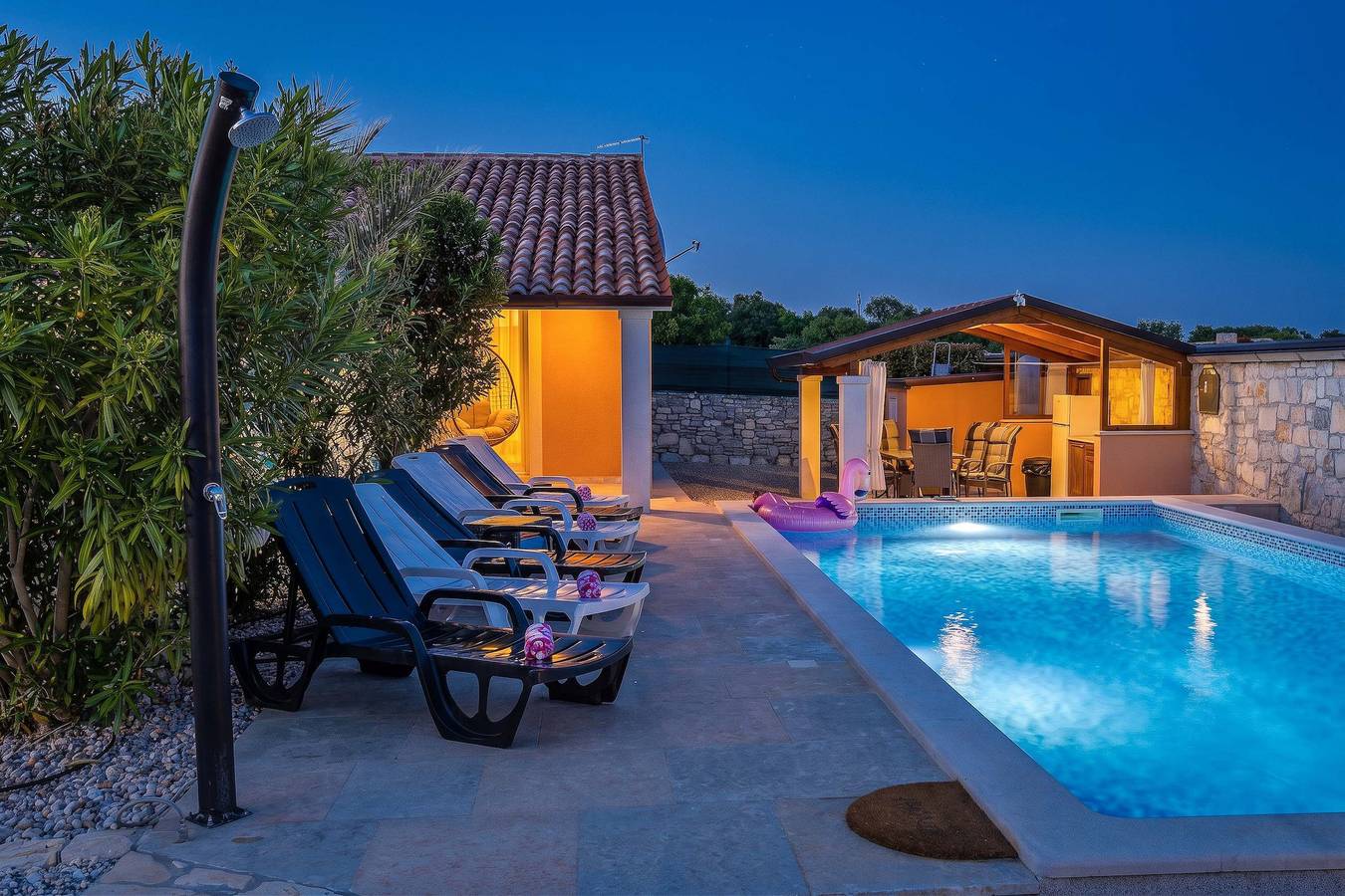 Holiday House Nives with pool and playground in Barban, Südküste Istrien
