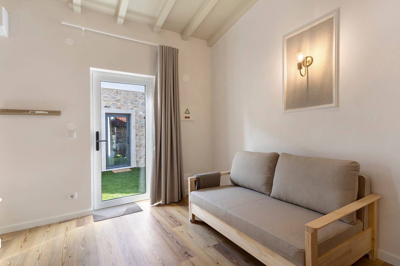 Ganzes Studio, Vila Santa Luzia 6 mit Gemeinschaftspool, Wlan und Klimaanlage in Fátima, Santarém Distrikt