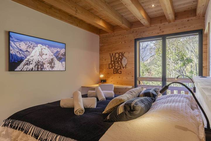 Gîte pour 14 personnes, avec Jacuzzi ainsi que Terrasse et Sauna à Les Vigneaux - 4