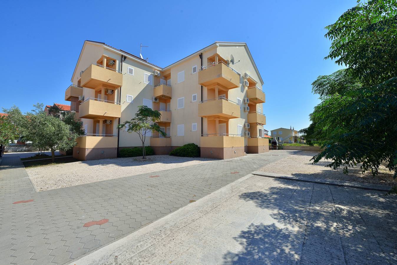 Entire apartment, Studio flat with balcony and sea view Privlaka (Zadar) As-14816-a in Privlaka, Zadar