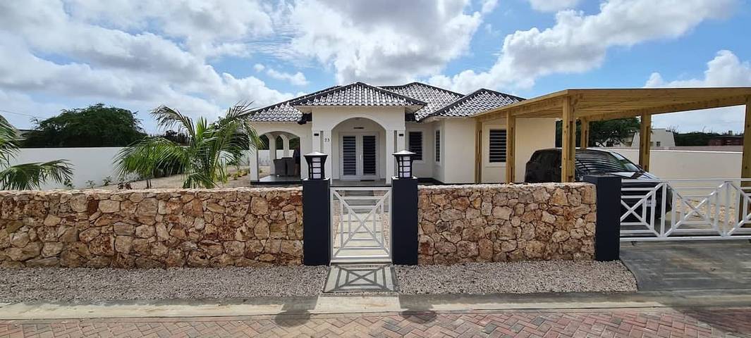 Villa pour 4 personnes, avec piscine et jardin - 1
