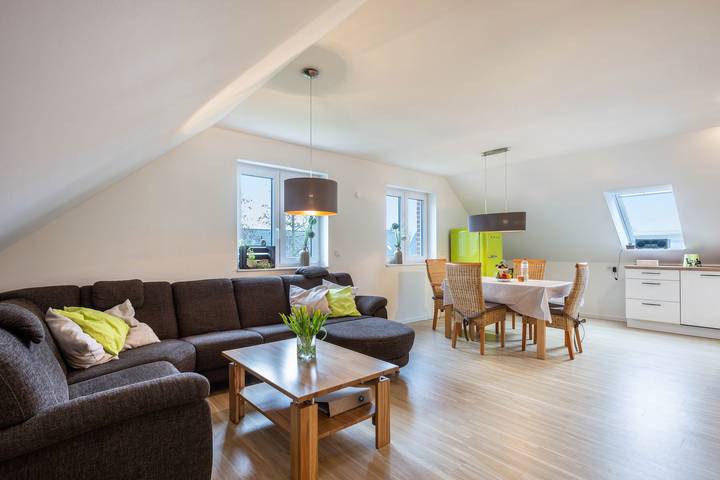 Ganze Wohnung, Ferienwohnung 'At-home-in-pellworm' mit Gemeinschaftsgarten, Balkon und Wi-Fi in Tammensiel, Pellworm