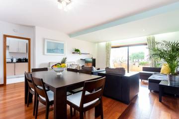 Apartment for 5 People in Luz, Faro District, Photo 3