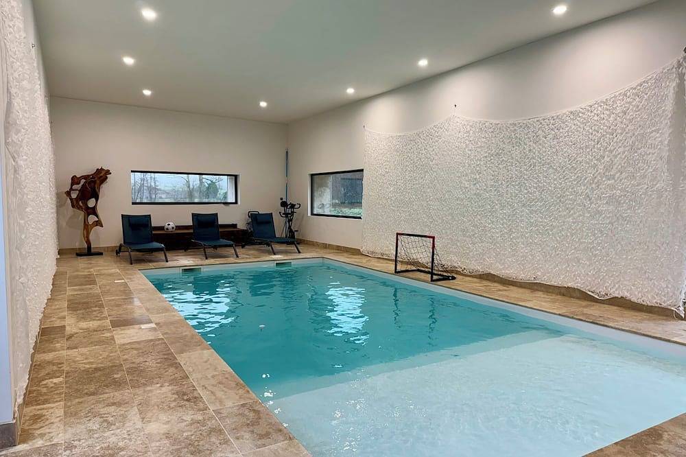 Domaine 4 étoiles avec piscine intérieur / cave à vin et salle de réception in Lachy, Marne
