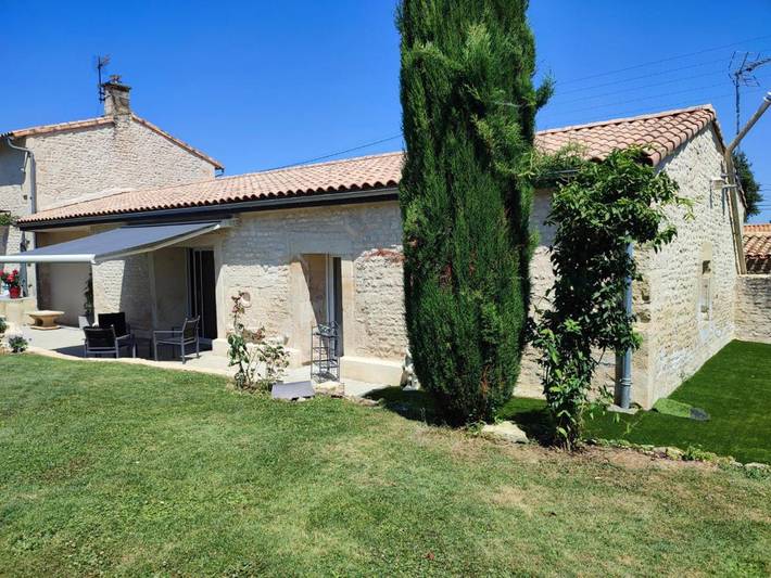 Maison de vacances pour 5 personnes, avec piscine ainsi que jardin et vue dans les Deux-Sèvres - 2