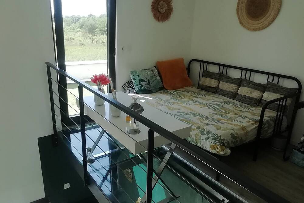 Spacious architect-designed villa in quiet location with tourist access Pézenas.Beziers.Sete.Agde in Laurens, Mittelmeerküste (Frankreich)