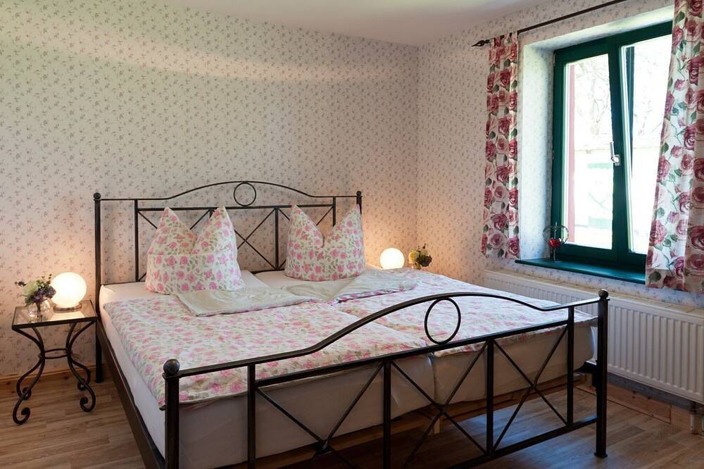 Ganze Wohnung, Küstenhof am Kap Arkona - Ferienwohnung \"Ostseeblick\" in Nobbin, Putgarten