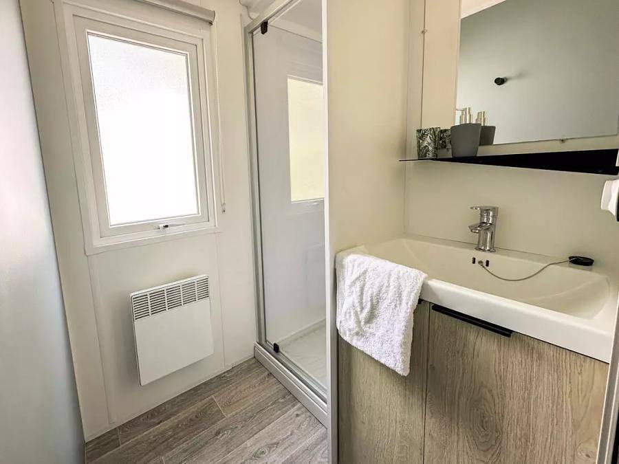 Camping Eden Villages Manoir de Ker An Poul - Mobilhome 5 personas - Confort 3 Habitaciones 4/5 Personas + Tv in Penvins, Sarzeau