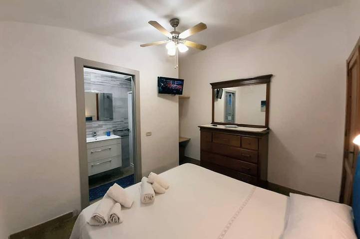 Villa Sant'Andrea: Sea, Garden, WiFi, Air Conditioning, Parking I.U.N. in Sant'Andrea (Cagliari), Quartu Sant'Elena