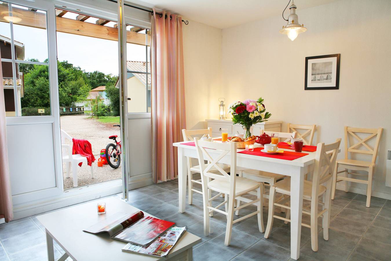Appartement entier, Appartement de vacances pour 4 personnes avec terrasse in Arès, Région d'Arcachon