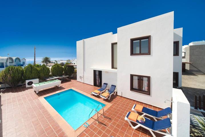 Villa for 6 people, with ocean view and garden in Puerto del Carmen