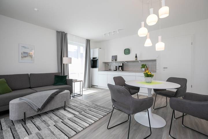 Ferienwohnung für 4 Personen, mit Garten und Balkon, kinderfreundlich in Dahme