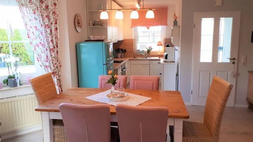 Ferienhaus für 4 Personen, mit Garten und Terrasse in Krummhörn