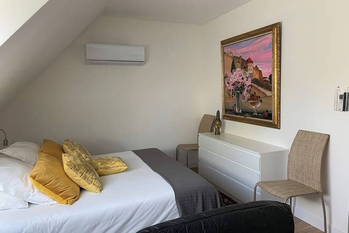 Appartement de vacances pour 2 personnes, avec jardin et piscine à Beaune