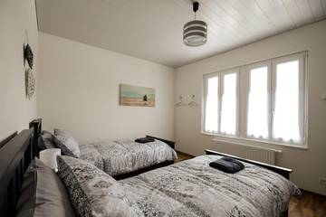 Apartment for 8 People in Interlaken, Lake Thun, Photo 1