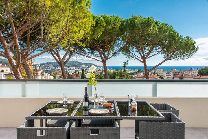 Appartement de vacances pour 4 personnes, avec terrasse à Nice