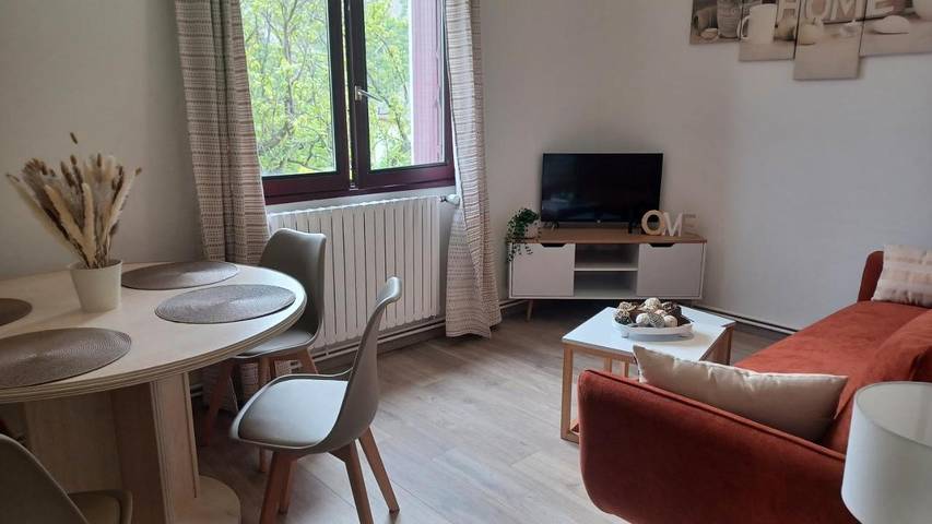 Gîte pour 4 personnes, avec jardin et vue à Villargondran - 3
