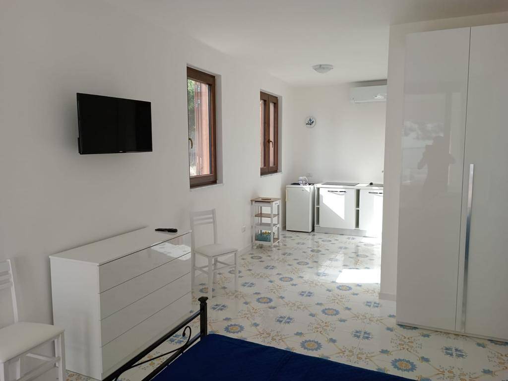 Entire apartment, Luxurious studio flat in a residential village in Vibonati, Cilento