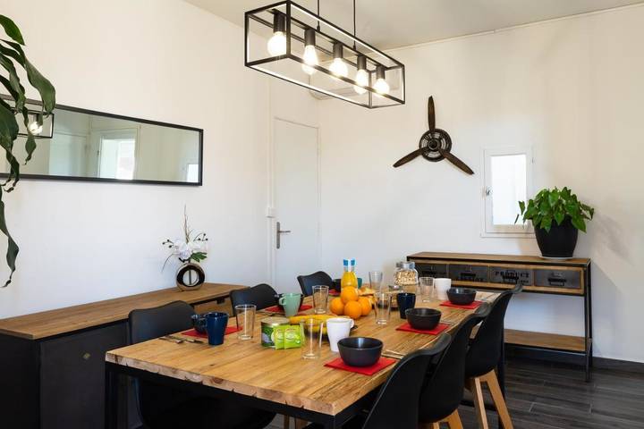 Gîte pour 6 personnes, avec terrasse et vue à Gignac-la-Nerthe - 4