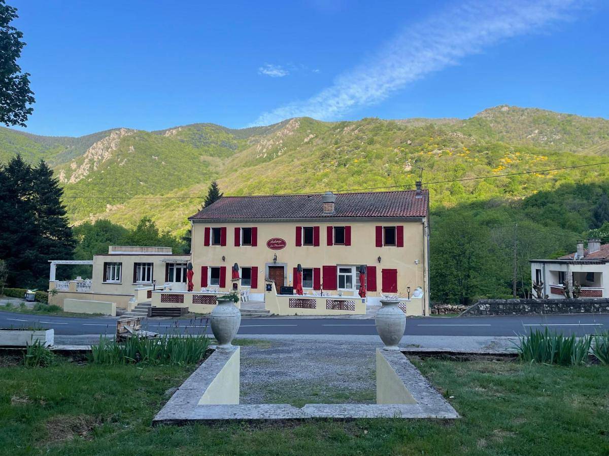 Auberge les plantades in Laviolle, Parc naturel régional des Monts d'Ardèche