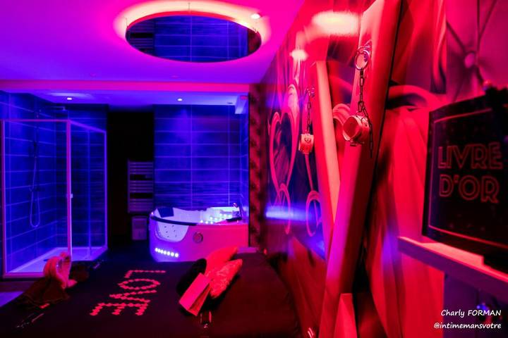 Chambre d’hôte pour 2 personnes, avec Jacuzzi et Terrasse